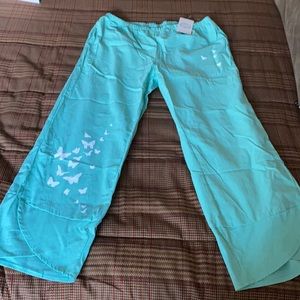 New! Light Green Linen Pocket Pants w/Butterflies